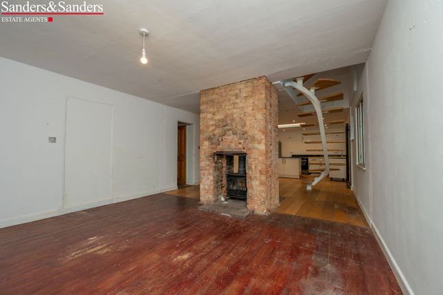 West Winds, 8 The Bank, Alcester photo 4