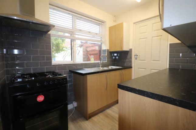125, Chalcombe Avenue, Northampton photo 2