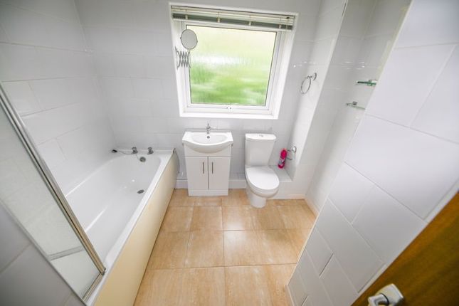3 Chapel Court, 33, Stakes Hill Road, Waterlooville photo 4