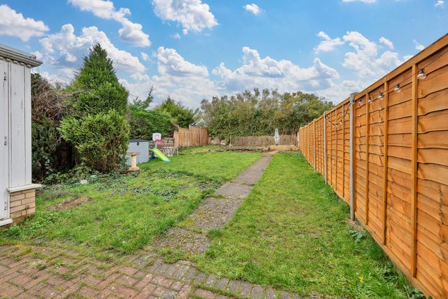 5 Ordelmere, Letchworth Garden City photo 2