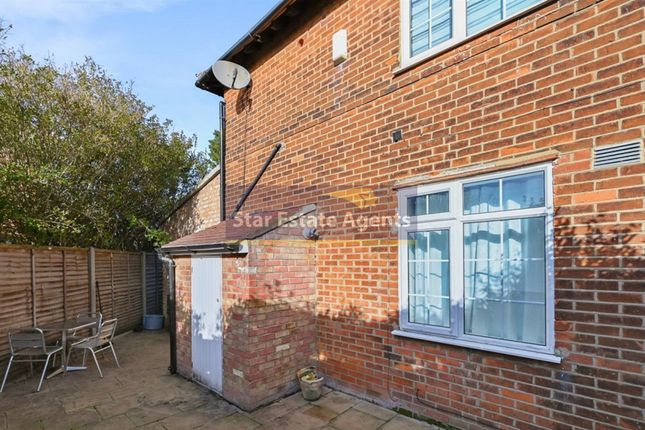Property for sale in Sundew Avenue, London