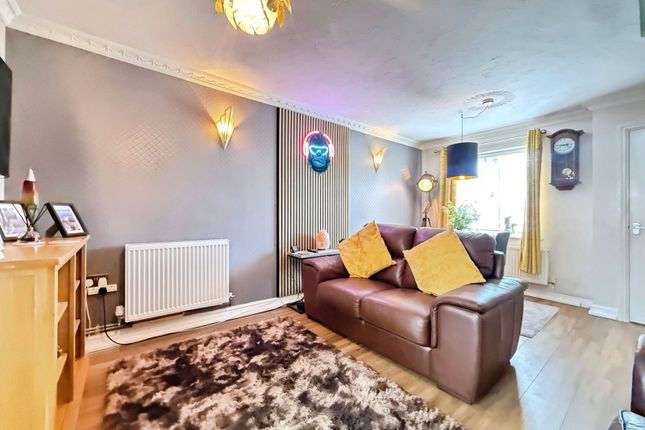 5, Brownhills, Swansea photo 4