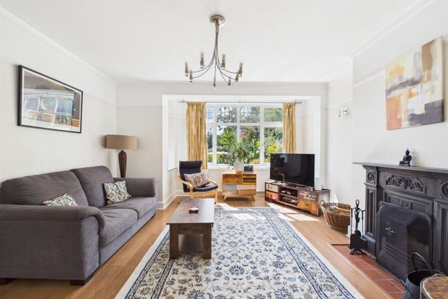 10, Culmington Road, South Croydon photo 3
