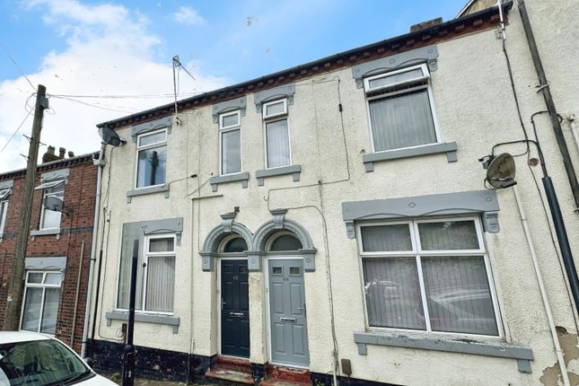 Thumbnail Flat to rent in Wellington Street, Stoke-On-Trent, Staffordshire