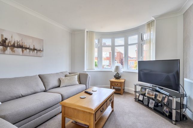 51, Penyghent Avenue, York photo 4