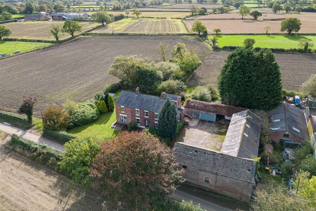 Country house for sale in Well Lane, Antrobus, Northwich
