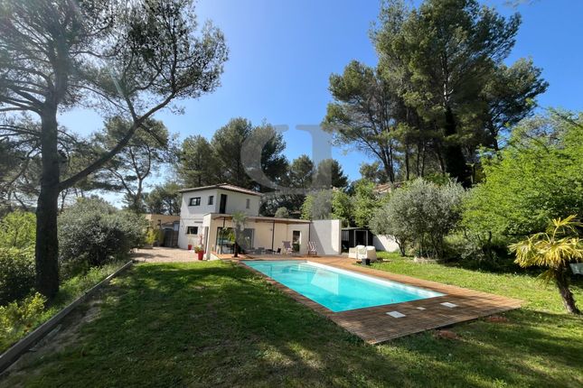 Villa for sale in Pernes-Les-Fontaines, Provence-Alpes-Cote D'azur, 84110, France