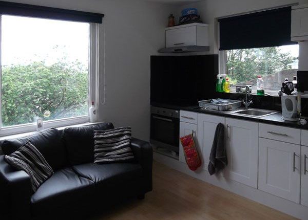 Flat to rent in Flat 2, 35 St Albans Road, Swansea
