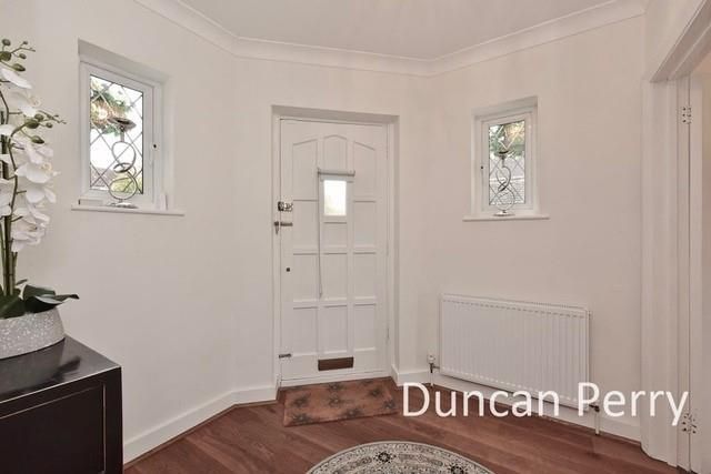 The Avenue, Potters Bar photo 3