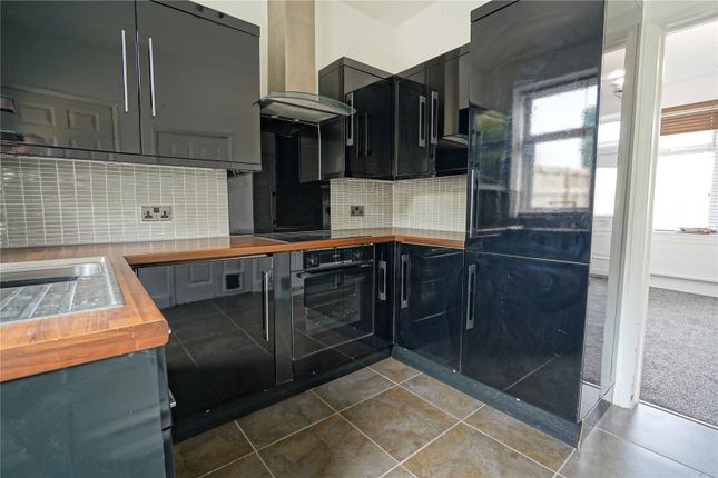 2, Quarry Field Lane, Rotherham photo 3
