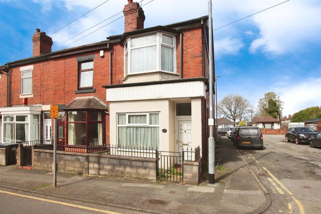 Terraced house for sale in Watlands View, Porthill, Newcastle