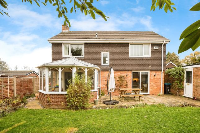 2, Sutton Close, Chester photo 4