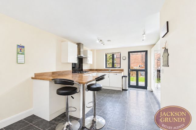 10, Fitzgerald Road, Northampton photo 4