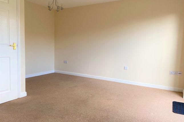 Property to rent in Kestrel Drive, Mexborough