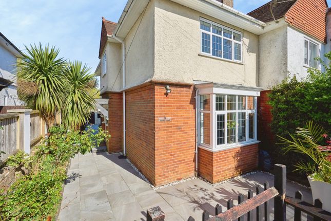 36, Standen Avenue, Newport photo 2