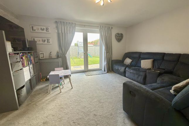 4, Haydock Drive, Darlington photo 2