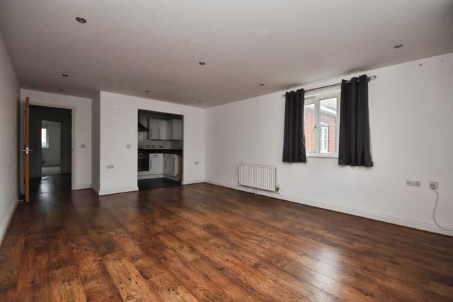 Flat 10, Pemberley Apartments, 9, Gillian Crescent, Romford photo 4