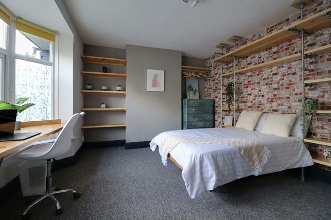 Thumbnail Terraced house to rent in Bevendean Crescent, Brighton