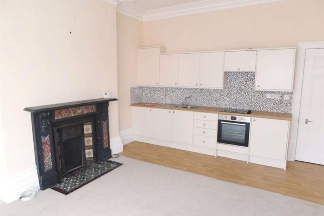 Thumbnail Flat to rent in St. James Road, Leicester