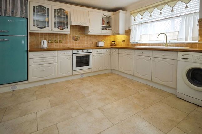 36, Hibberd Way, Bournemouth photo 2