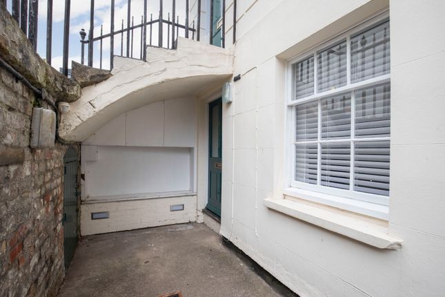 Flat to rent in St. Georges Place, Cheltenham