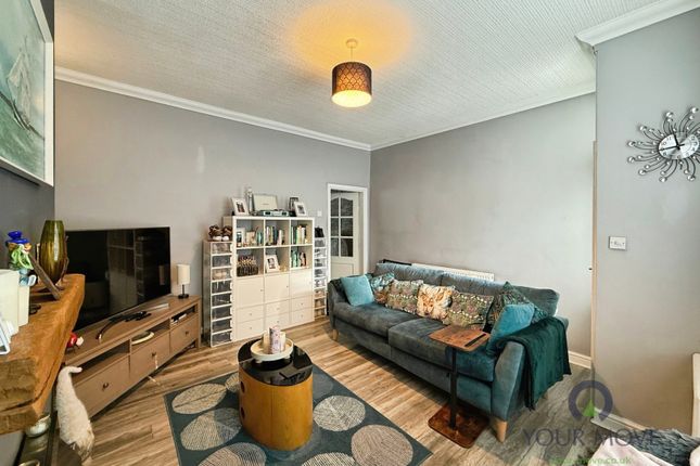 117, Stoneclough Road, Manchester photo 3