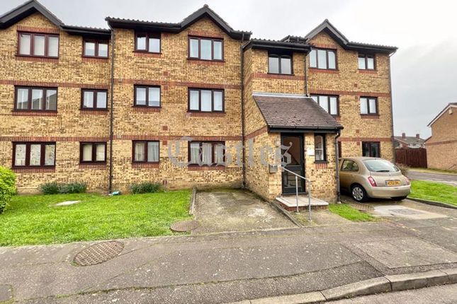 Flat for sale in Howard Close, Waltham Abbey. Essex