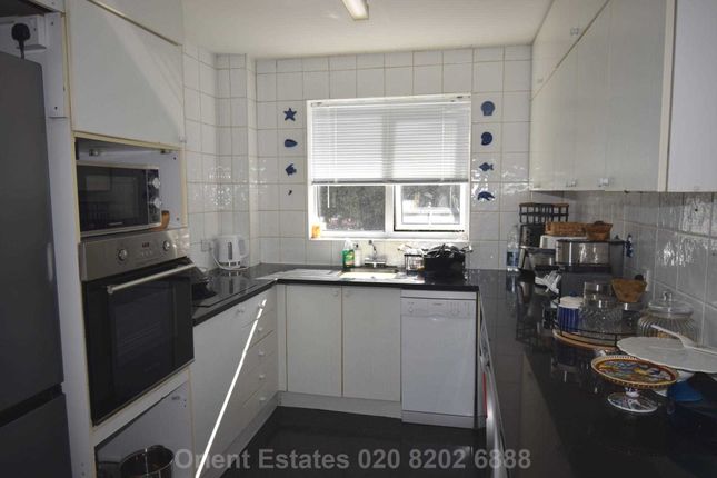 Flat for sale in Claydon Court, Hendon
