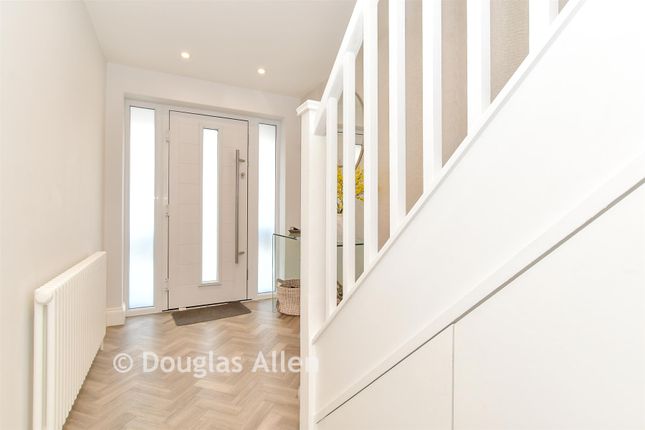 16, Rosebank, Waltham Abbey photo 4