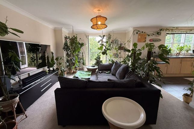 30, Vernier Crescent, MILTON KEYNES photo 4
