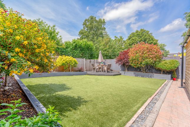 8, Shrubbery Gardens, Kidderminster photo 2