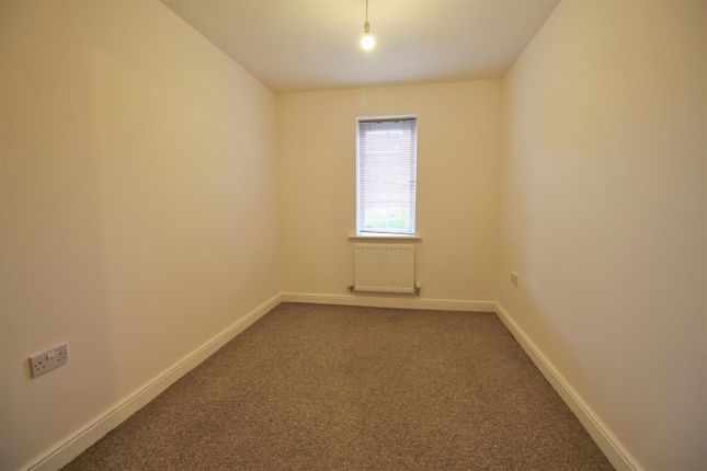 Bedroom 2.Jpg