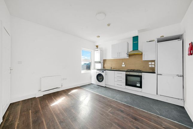 6 Govindaraju House, 2B Sibley Grove, London photo 4