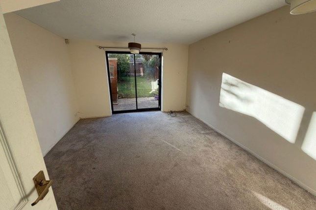 Torville Crescent, Kettering photo 2