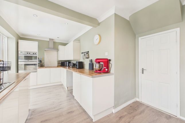 57 Fernhill Road, Hull, East Riding Of Yorkshire photo 2