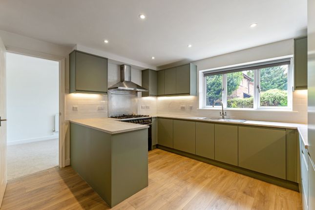 34, Bewdley Close, Hertfordshire photo 2