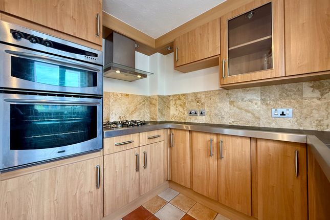 21, Blenheim Road, Lincoln photo 3