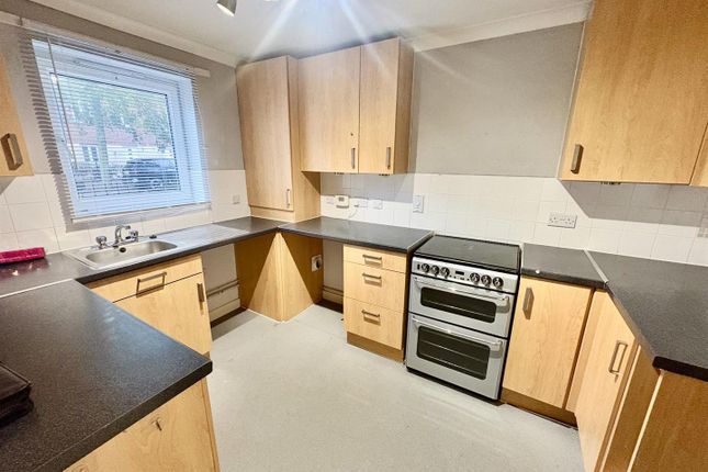 4 bed property for rent in Eagle Way, Hampton Centre, Peterborough PE7