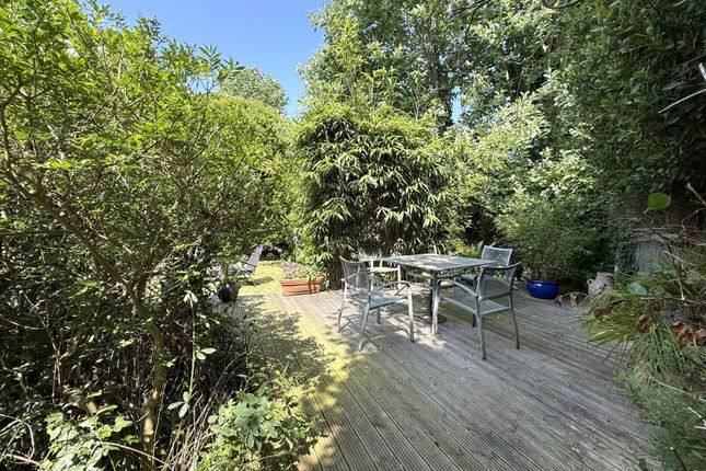 28 Stradbroke Road, Pakefield, Lowestoft photo 3