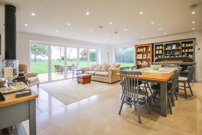 Suzys View, 57a, High Street, Cheveley photo 4