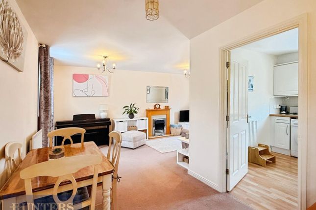 31, Culm Grove, Exeter photo 4