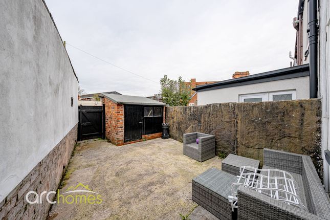 90 Bolton Old Road, Manchester photo 4
