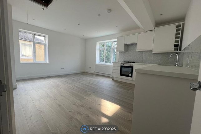 1 bed property for rent in Banstead Road, Caterham CR3