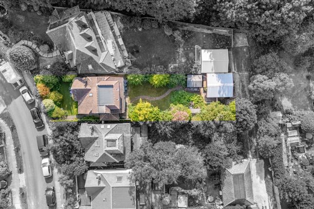 18 Woodland Way, Brighton photo 2
