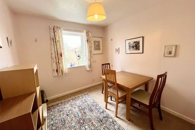 12, Fairacres Close, Bristol photo 3