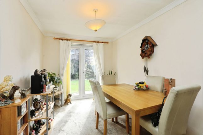 18, Beltony Drive, Cheshire photo 4