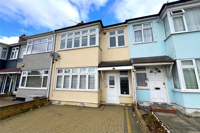 Thumbnail Terraced house to rent in Hulse Avenue, Romford