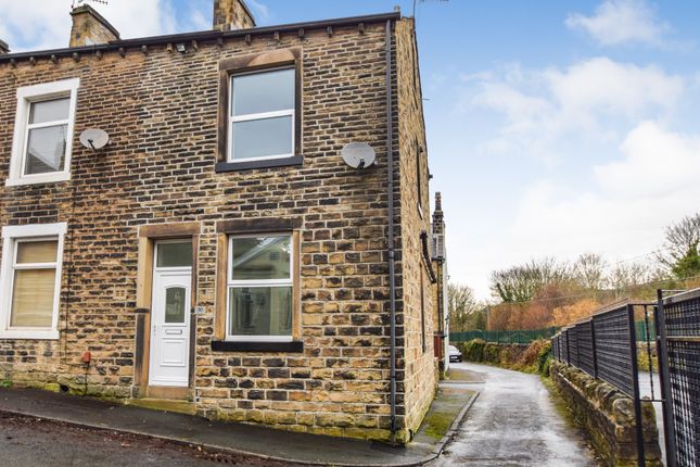 End terrace house to rent in Clock View Street, Keighley