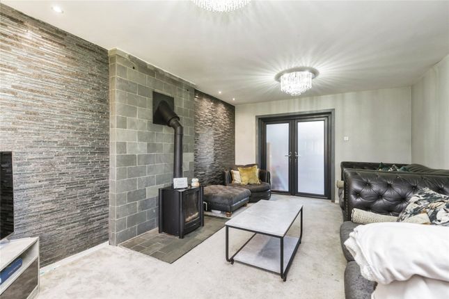 2, Meadowcroft, Darwen photo 2