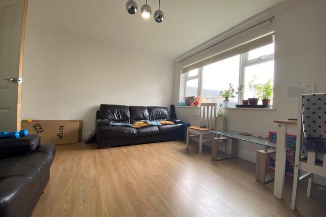 Thumbnail Flat to rent in Portswood Drive, Winton, Bournemouth
